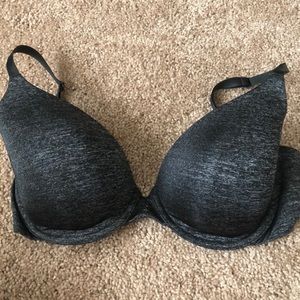 Victoria’s Secret NEVER WORN Semi Demi Uplift bra